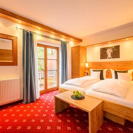 Weinklause Superior Hotell 3*